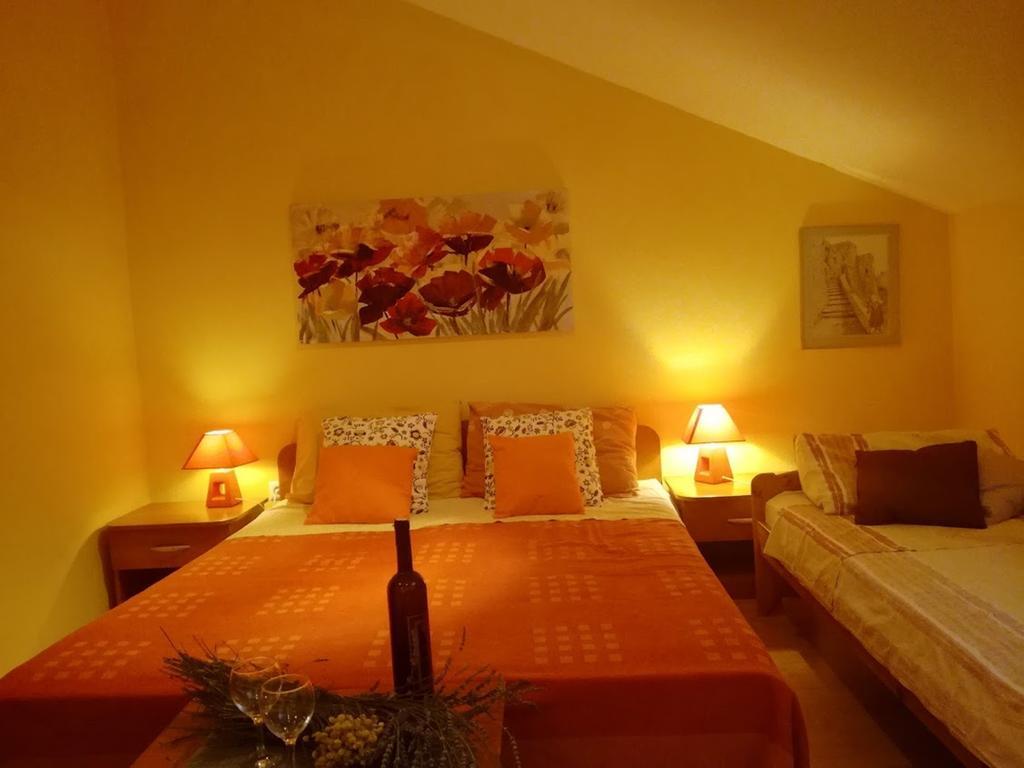 Sukošan Apartments Tamara מראה חיצוני תמונה