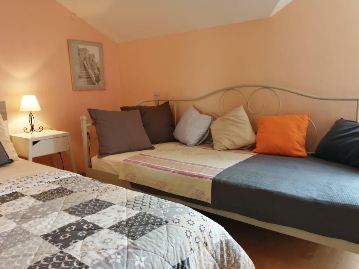 Sukošan Apartments Tamara מראה חיצוני תמונה